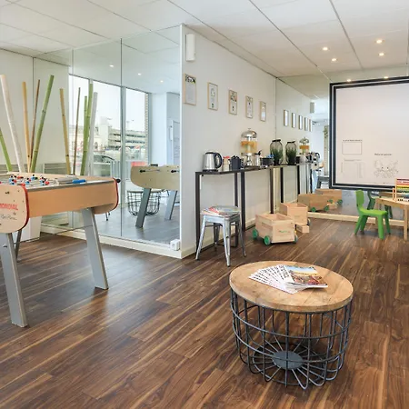 Hotell Matabi Hotel Toulouse Gare By Happyculture